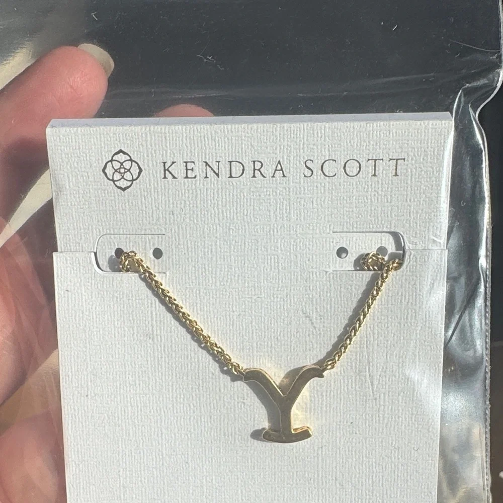 NWT $60 Kendra Scott x Yellowstone Dutton 14K Gold Plated Small Short Y Necklace